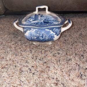 Johnson Brothers Old Britain Castles Vintage Sugar Bowl w/ Lid